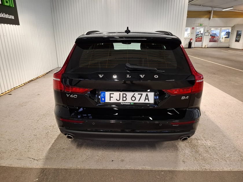 Bild 4 av Volvo V60 II B4 197 hk Geartronic Momentum 1 brukare