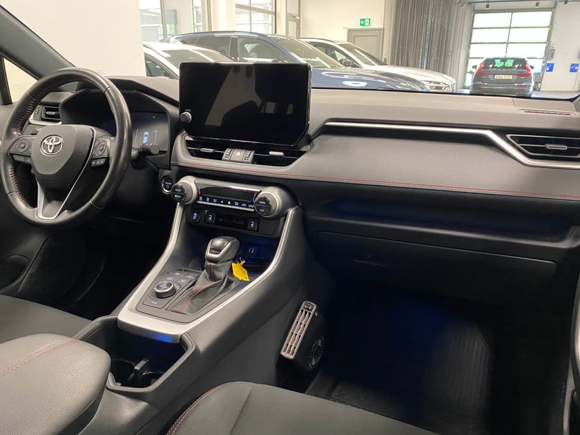 Bild 2 av Toyota RAV4 Plug-in Hybrid E-CVT