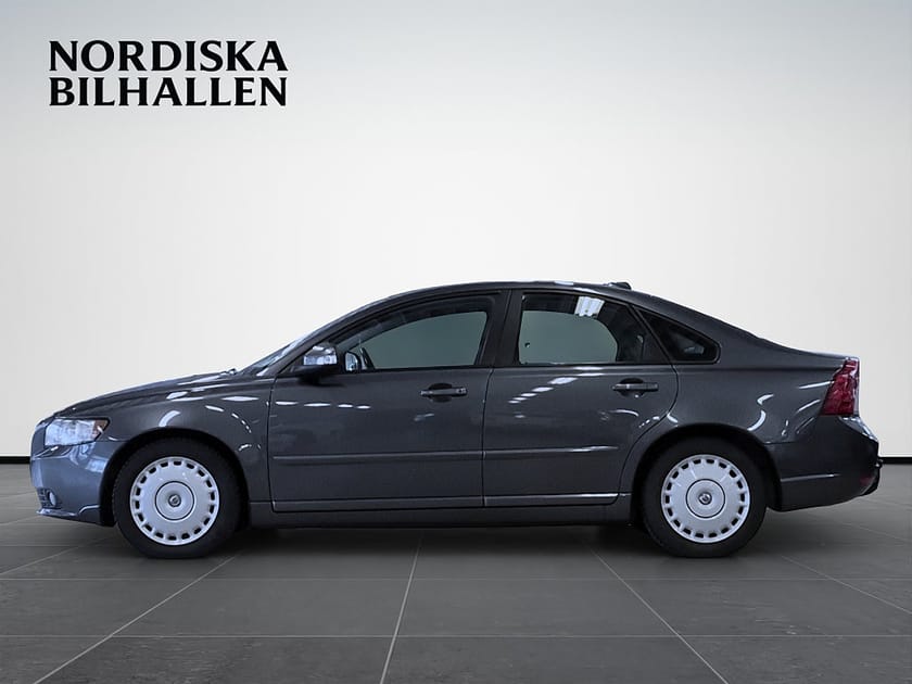 Bild 4 av Volvo S40 2.0 D Powershift Momentum Dragkrok Värmare P-sensor