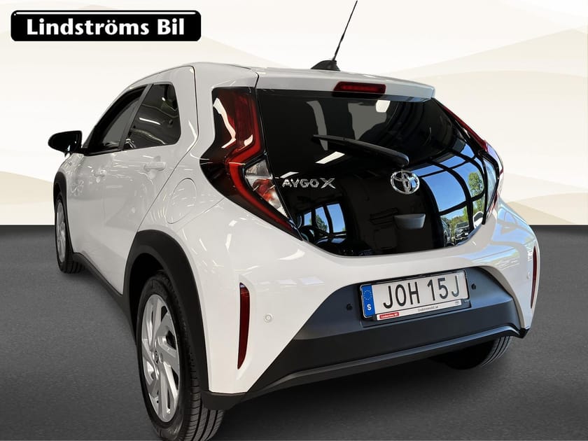 Bild 4 av Toyota Aygo X Play 1.0 72hk S&V-hjul