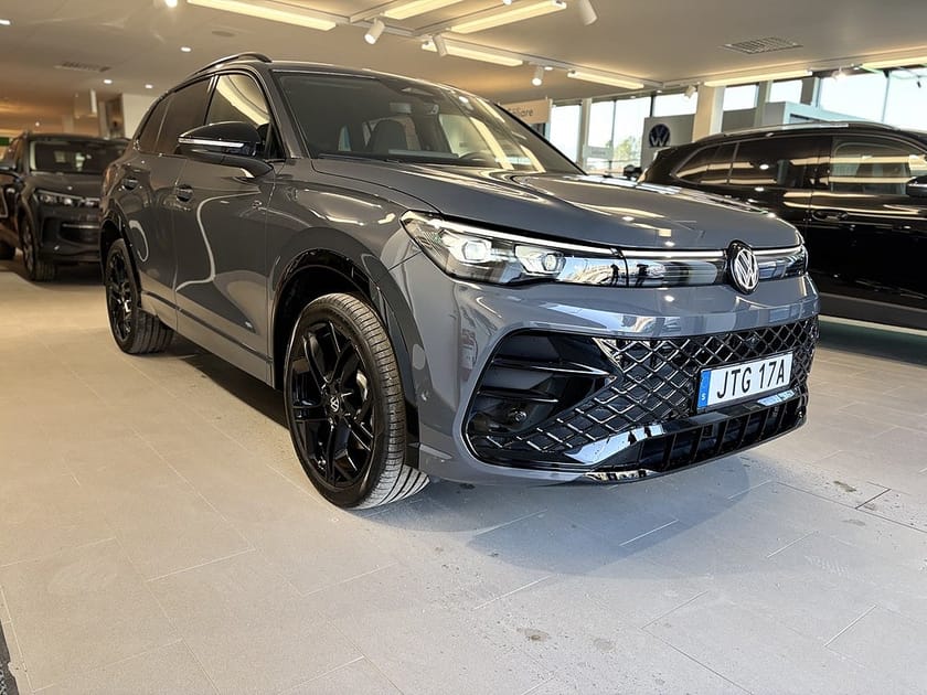 Bild 3 av Volkswagen Tiguan eHybrid R-Line-Edition BLACK STYLE LEV 4395kr/mån