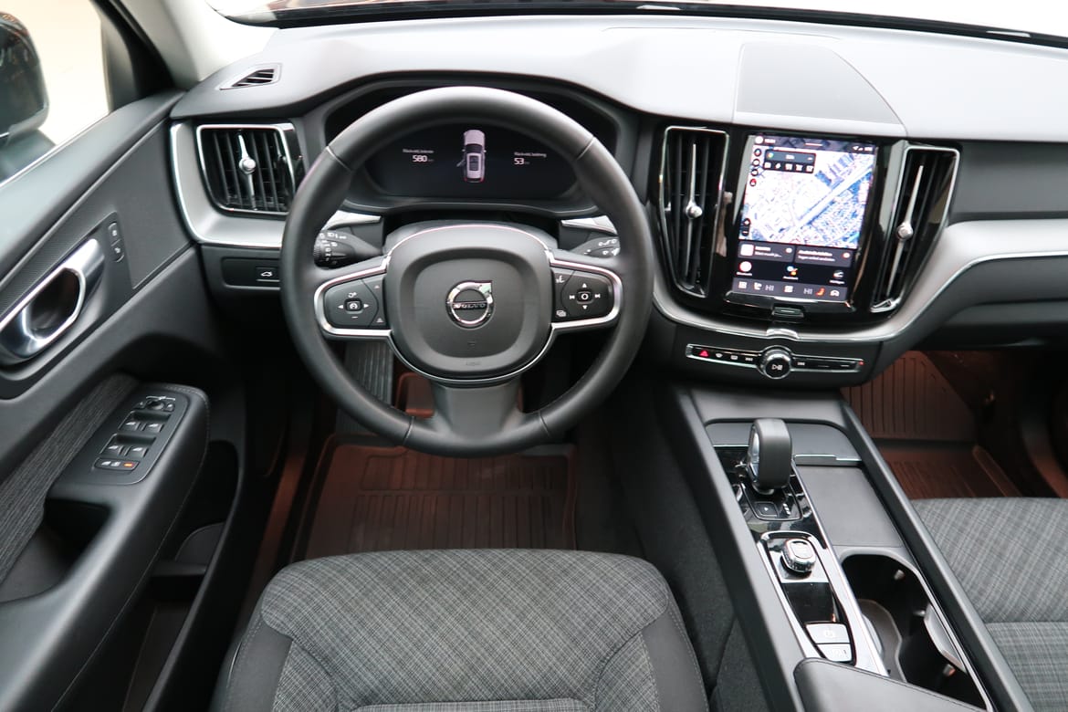 Volvo XC60 2025 - miniatyr 6