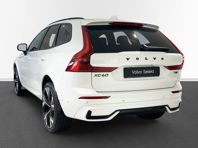 Bild 2 av Volvo XC60 T6 Plus Black Nordic Edition H&K Aktiv Chassi Luftfjädring