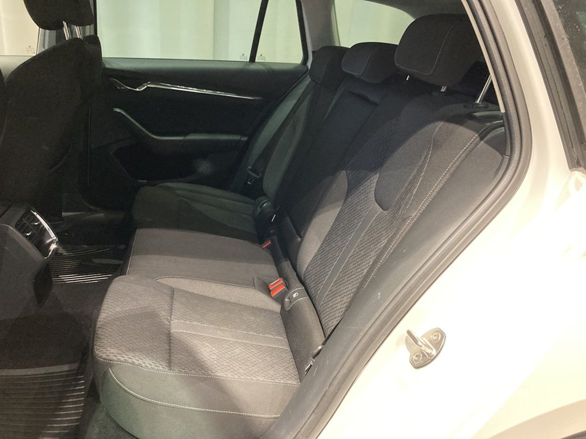 Škoda Octavia Combi 1.0 TSI Manual, 110hp, 2023