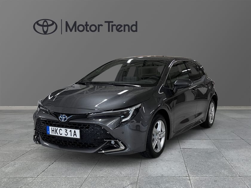Bild 1 av Toyota Corolla Hybrid 1,8 5D STYLE VINTERHJUL