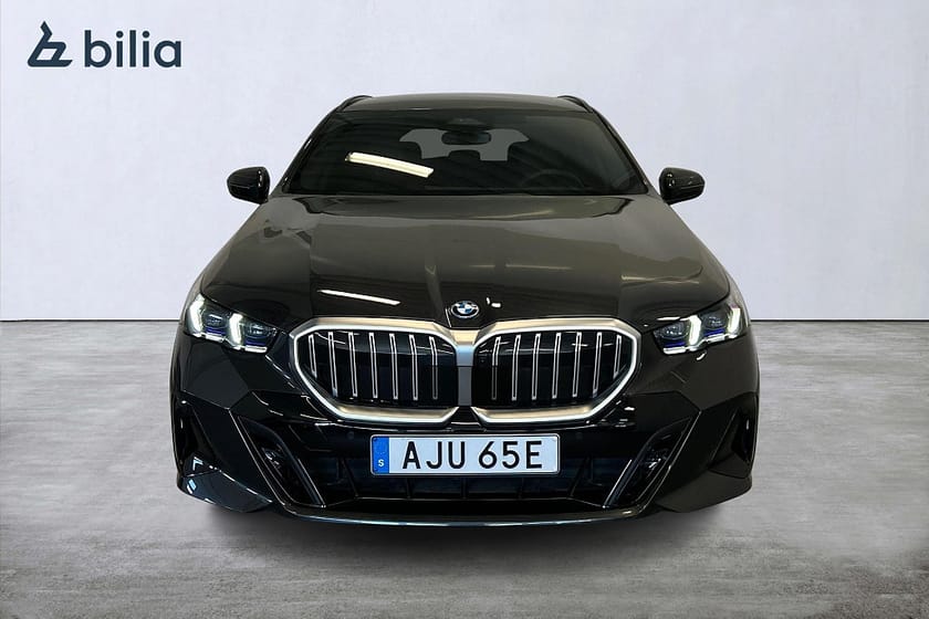 Bild 2 av BMW 530e xDrive Touring Touring/M Sport/Bowers&Wilkins/Drag
