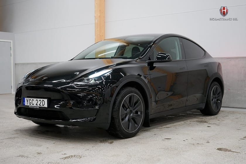 Bild 2 av Tesla Model Y Long Range AWD 514hk Drag Värmepump Rattvärme MOMS