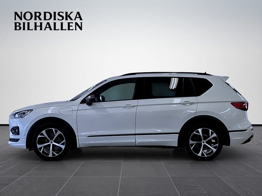 Bild 4 av SEAT Tarraco PHEV FR Nybesiktad 360- kamera Apple Carplay Dragkrok