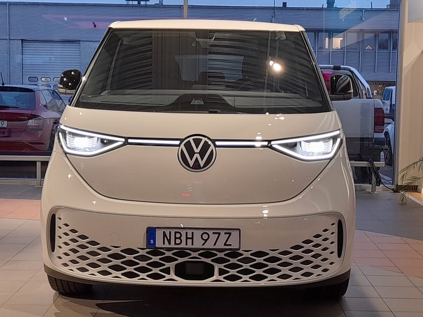 Bild 2 av Volkswagen ID. Buzz LWB PRO 7-SEATS LÅNG ELMOTOR 210 KW