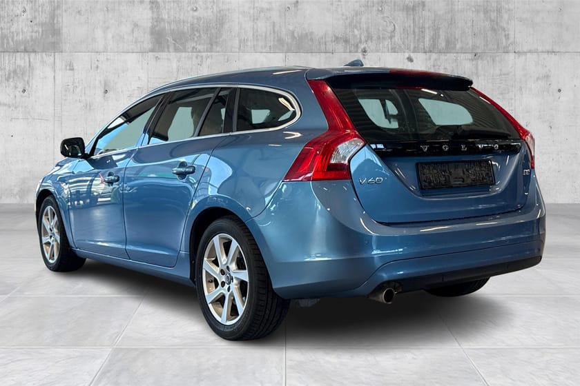 Bilde 3 av Volvo V60 D2 Summum manuell/Tek.pk/Keyless/Webasto/Skinn/EU28++