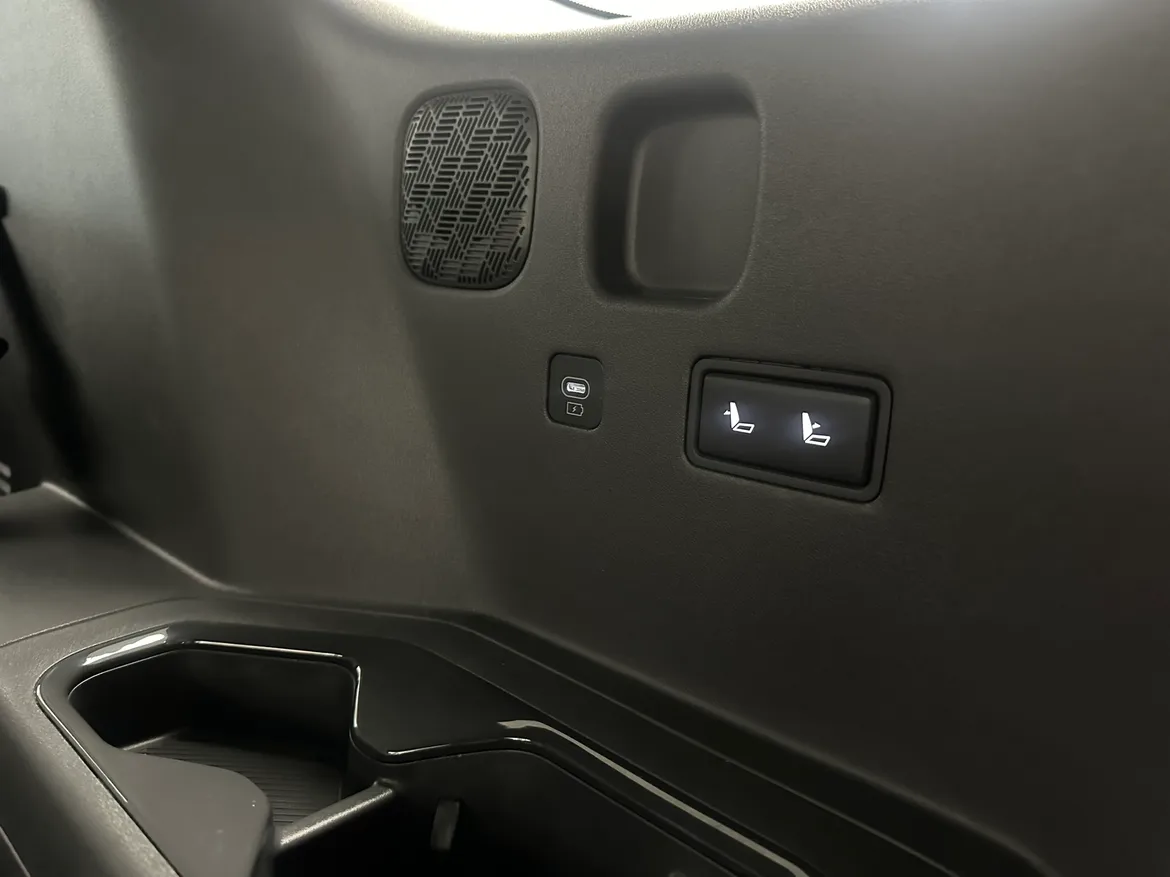 picture of a car