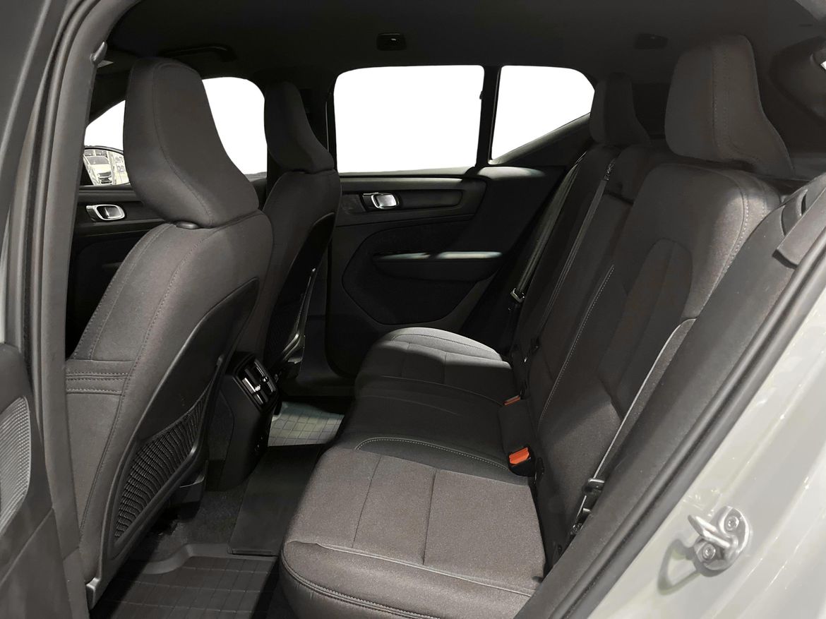 Volvo XC40 2023 - miniatyr 7