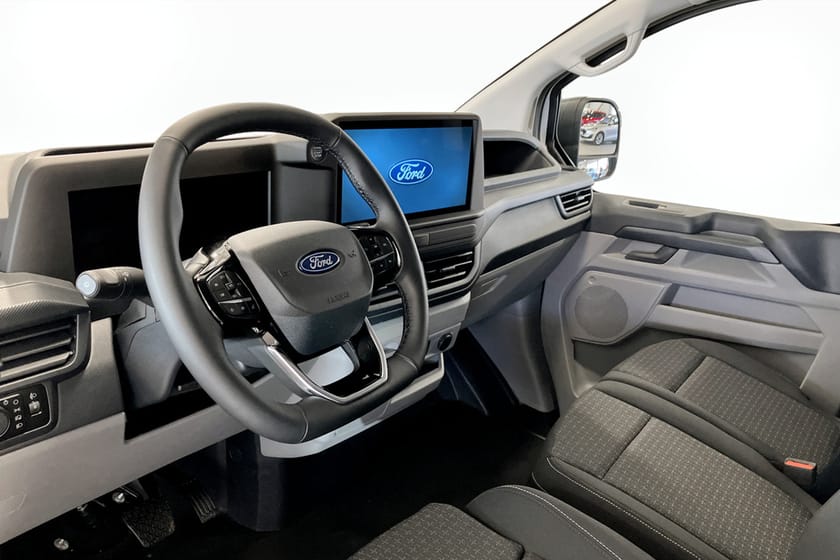 Bild 4 av Ford Transit Custom 320 Plug-in Hybrid Skåp Trend 320L LWB 2.5L PHEV 227hk CVT AT FWD Bensin