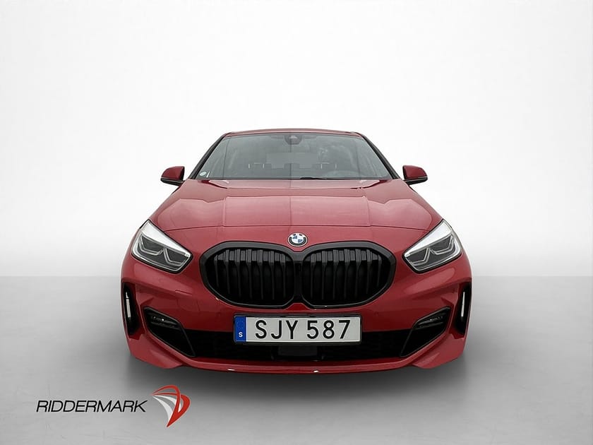 Bild 2 av BMW 118i M Sport HiFi P-Sensorer Ambient Halvskinn Keyless