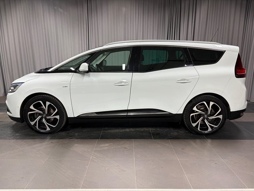 Bild 2 av Renault Grand Scénic 1.5 dCi EDC 7-Sits Drag Pano Värmare Bose