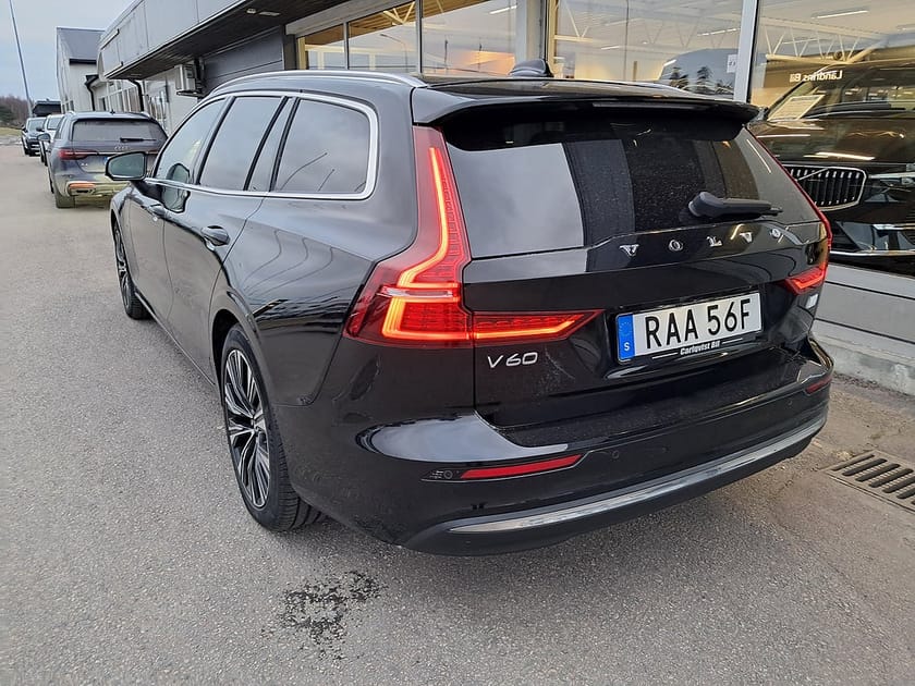 Bild 4 av Volvo V60 T6 Recharge Core Plug in AWD 350HK 4x4