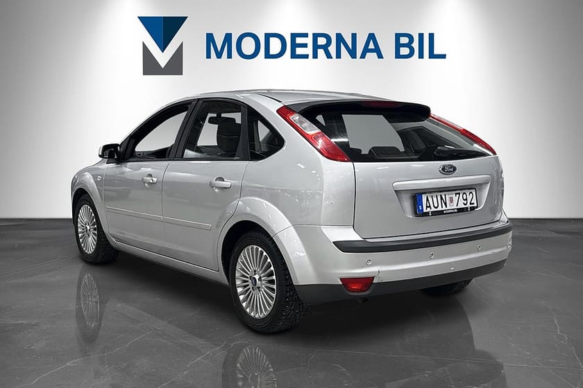 Bild 3 av Ford Focus Halvkombi 1.8 Flexifuel Trend 125hk Lågmil P-sensorer