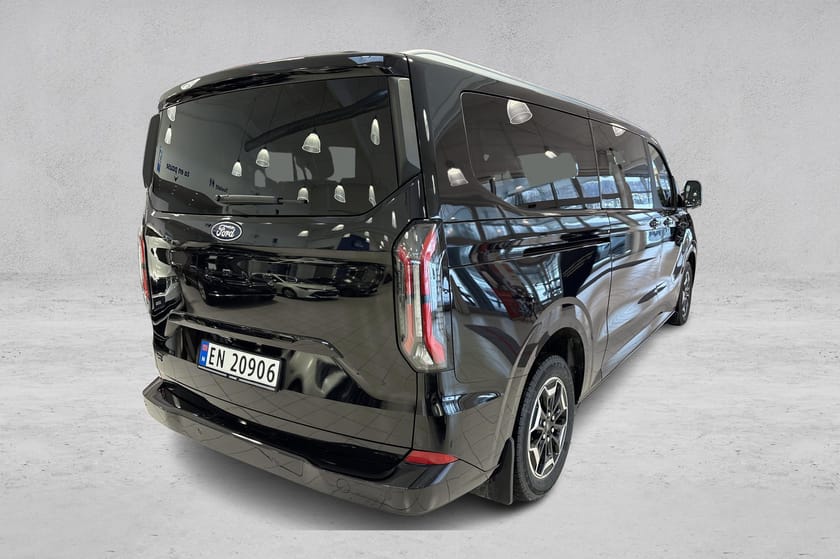 Bilde 5 av Ford E-Tourneo Custom 340 L2 | Titanium X | 8 seter | AGR | Skinn | B&O | Krok