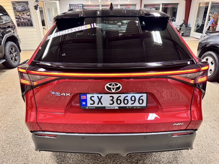 Bilde 5 av Toyota bZ4X AWD Executive Bitone