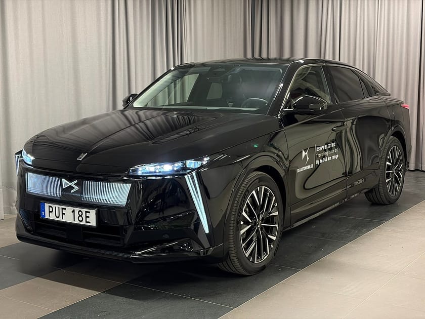 Bild 1 av DS N°8 N8 Étoile Long Range AWD Demobil Inkl. Dragkrok