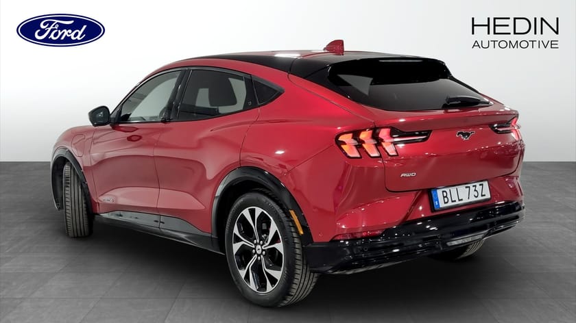 Bild 2 av Ford Mustang Mach-E Standard Range AWD 269hk Automat