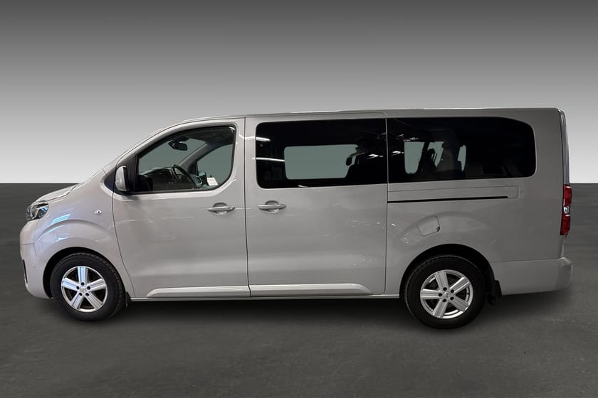 Bilde 1 av Toyota Proace Verso 2,0D-177HK Aut.9-seter, Dieselvarmer, R.kamera