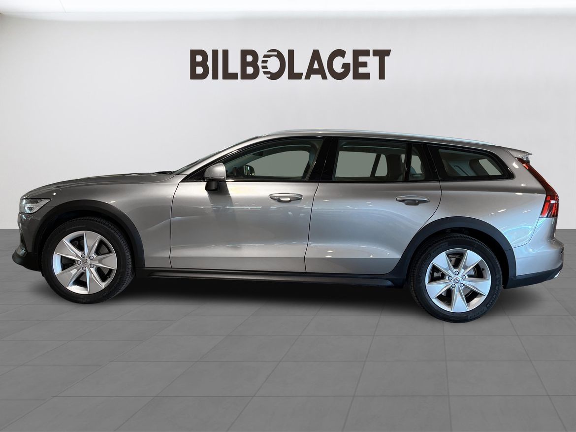 Volvo V60 2020 - miniatyr 2