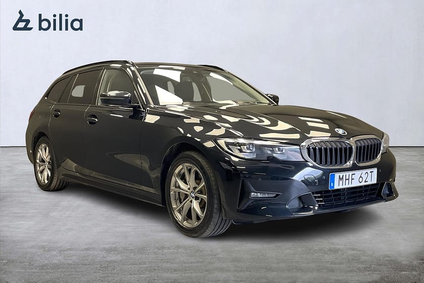 Bild 1 av BMW 330e xDrive Touring / Sport line / Drag /