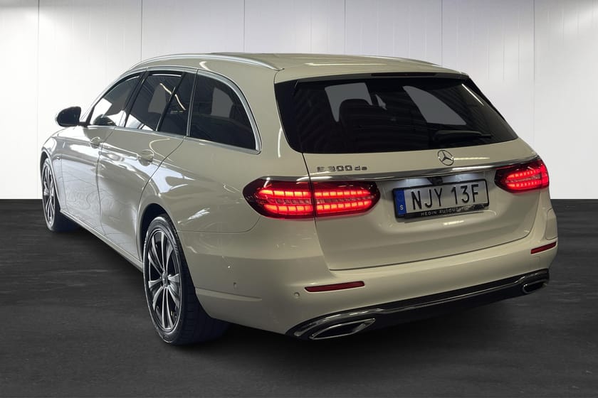 Bild 3 av Mercedes-Benz E 300 T de KOMBI | DRAG | B-KAMERA | VÄRMARE