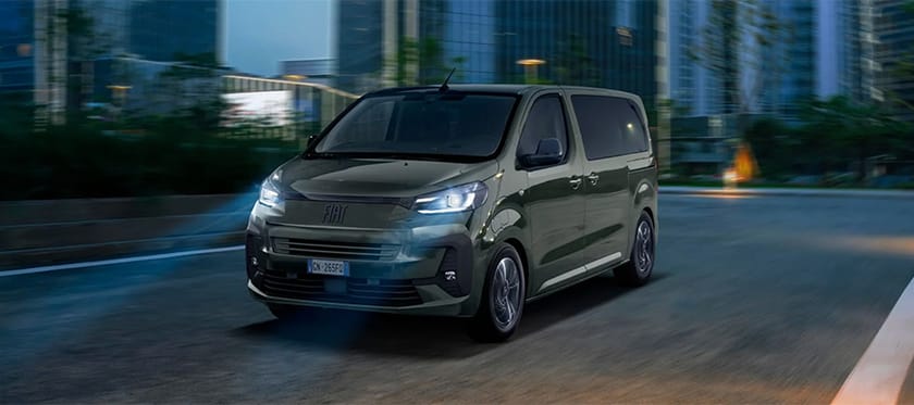 Fiat Ulysse - familjebuss bakgrundsbild