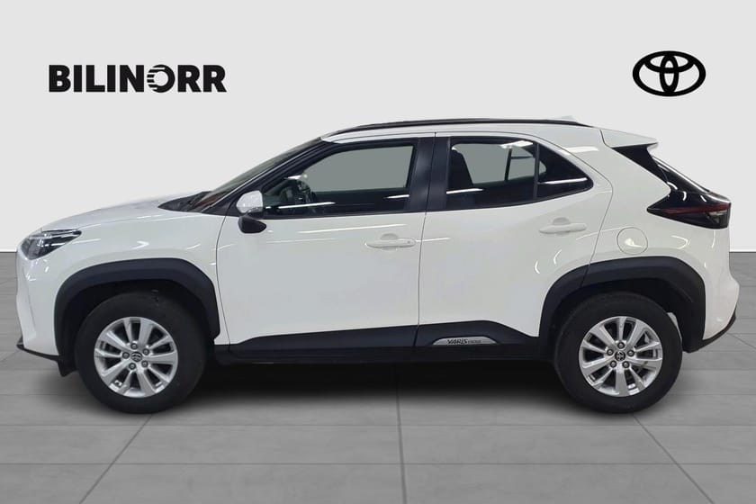 Bild 3 av Toyota Yaris Cross Hybrid AWD-i 1,5 ACTIVE | MV | VHJUL | DRAG