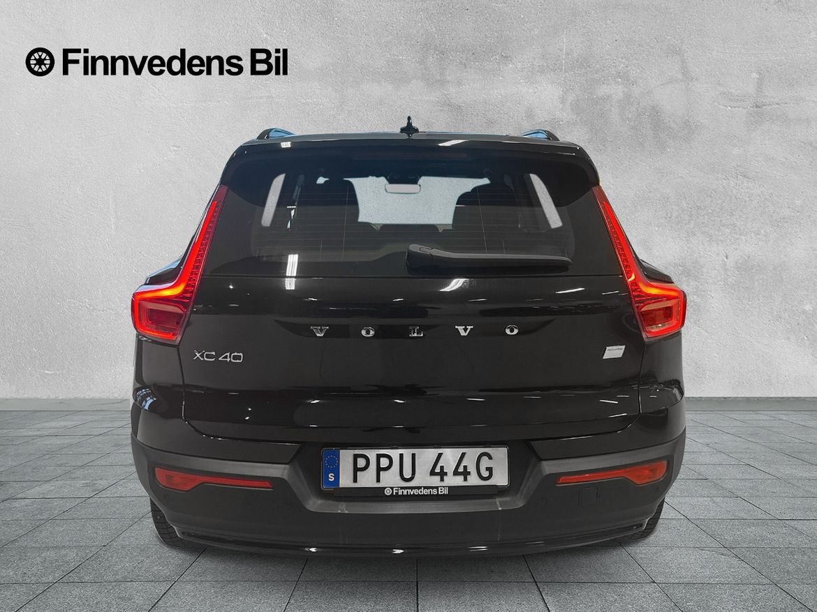 Volvo XC40 2023 - miniatyr 4