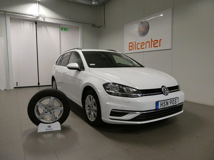 Bild 1 av Volkswagen Golf Sportscombi 1.6 TDI Aut-Värmare-Nyservad-SoV