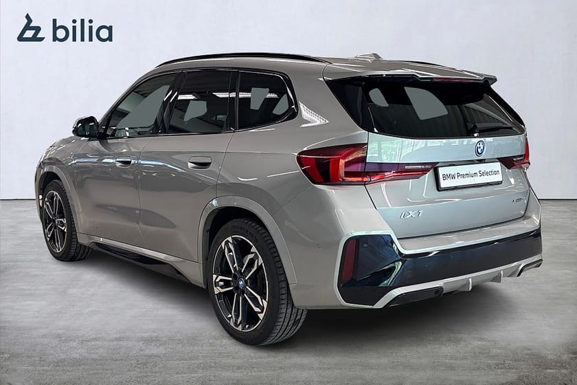 Bild 2 av BMW iX1 xDrive30 xDrive 30 M-Sport | Drag | Aktiv farth. | Tonade rutor