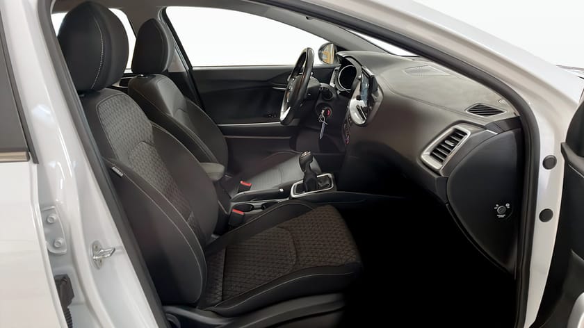 Bild 3 av Kia Ceed 1.0 T-GDI Manuell 120hk / Backkamera / CarPlay