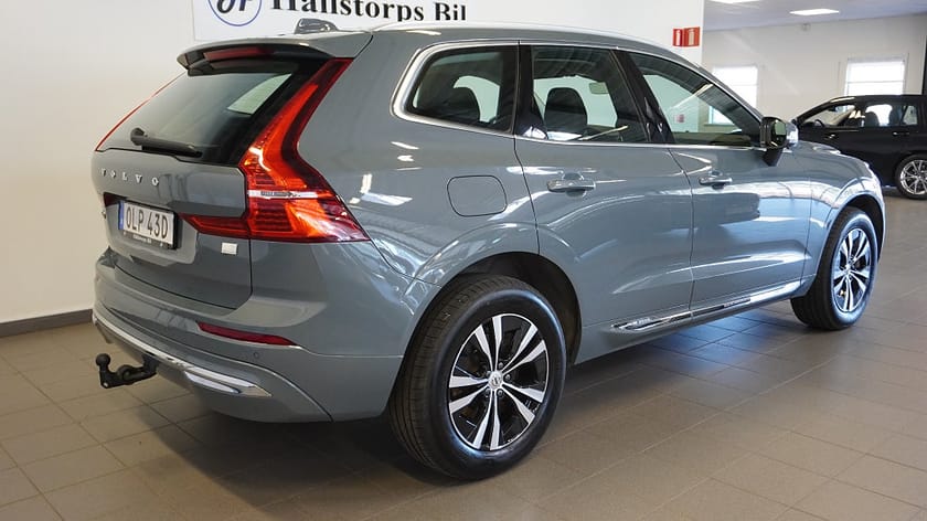 Bild 3 av Volvo XC60 Recharge T6 AUTO/AWD/Core Edition/BACKKAMERA/PANO/DRAG