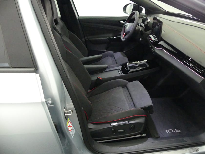 Bild 4 av Volkswagen ID.5 GTX TOP SPORT/ DRAG/PANO/SE SPEC