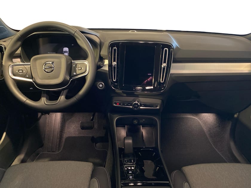 Bild 5 av Volvo XC40 B3 FWD Bensin Plus Dark