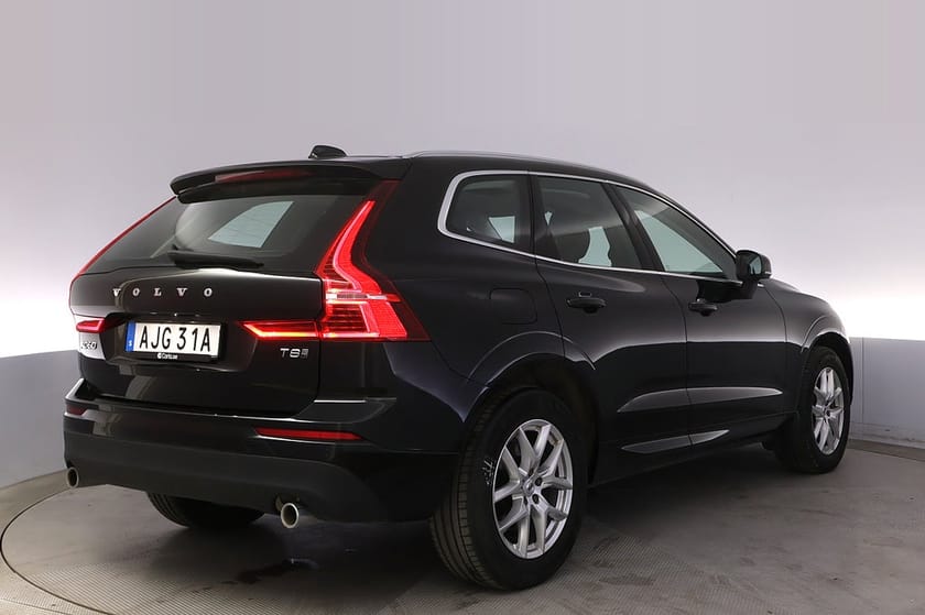 Bild 5 av Volvo XC60 Recharge T8 AWD Momentum Drag Pano AdapFarth