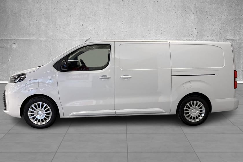 Bilde 2 av Toyota Proace Electric Long 75 Lang (L2) 2 skyved. (75kWt) Comfort/krok/WLTP 334km/