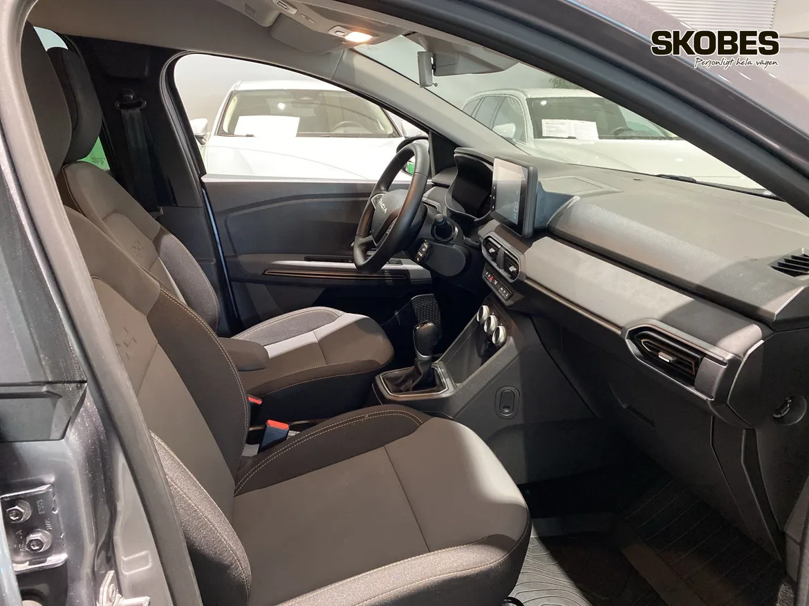 Dacia Jogger 7-sätes HYBRID 140