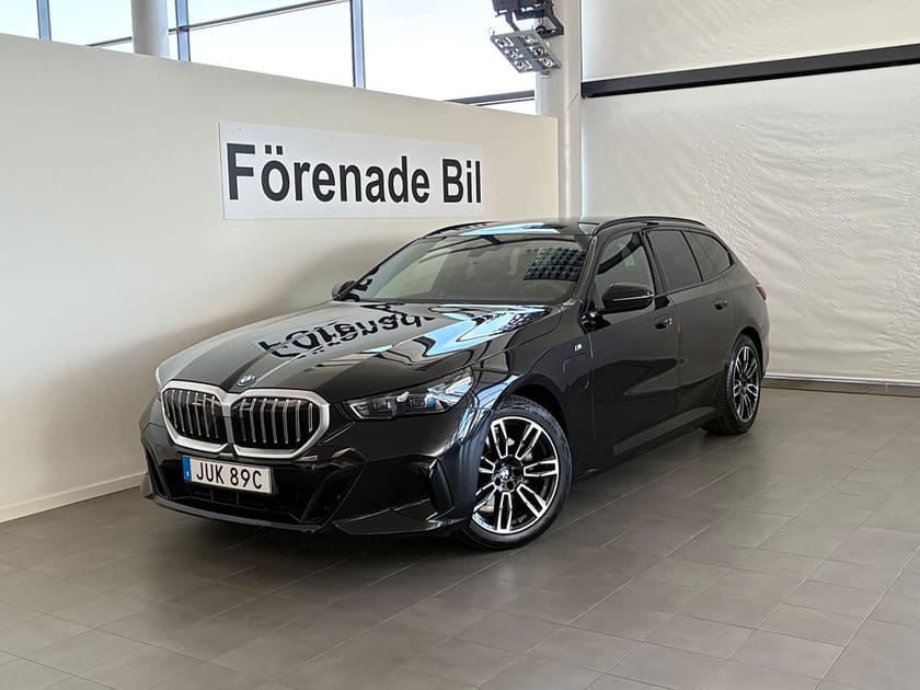 Bild 1 av BMW 530e xDrive Touring 4,95 ränta M Sport Panorama Drag H/K