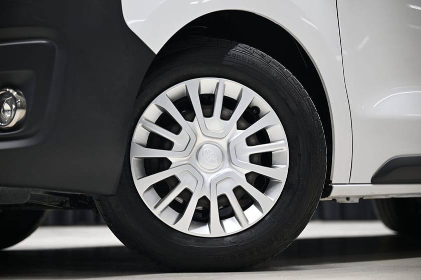 Bild 2 av Toyota Proace 2.0 D-4D 144HK L3 Automat|Inredning|Backkamera|Leasbar