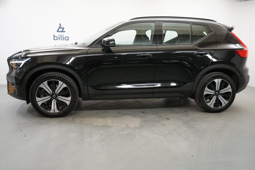 Bild 2 av Volvo XC40 Recharge T4 Ultimate Dark, HarmanKardon PremiumSound, Dragkrok, Taklucka