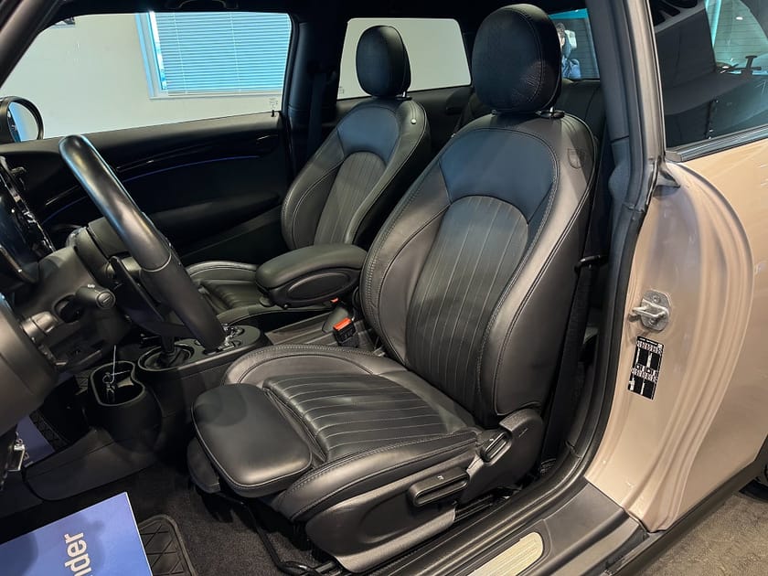 Bild 5 av MINI Cooper S 3-dörrars Aut H/K HUD Pano B-kamera Gps Komfortpaket