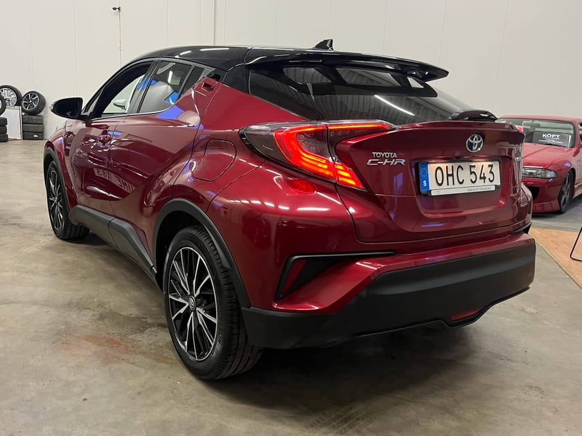 Bild 3 av Toyota C-HR Hybrid CVT X-Edition Bi-Tone Skinn JBL 1 Ägare 122hk