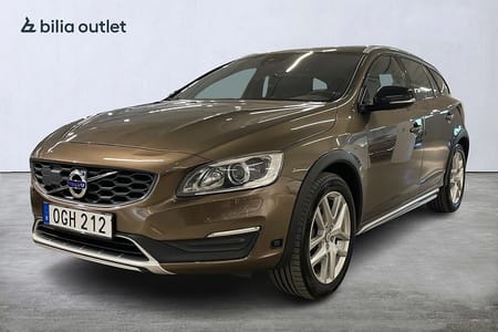 Volvo V60 Cross Country D4 AWD Summum / Polestar 220hk / Drag / VOC / M-Värmare