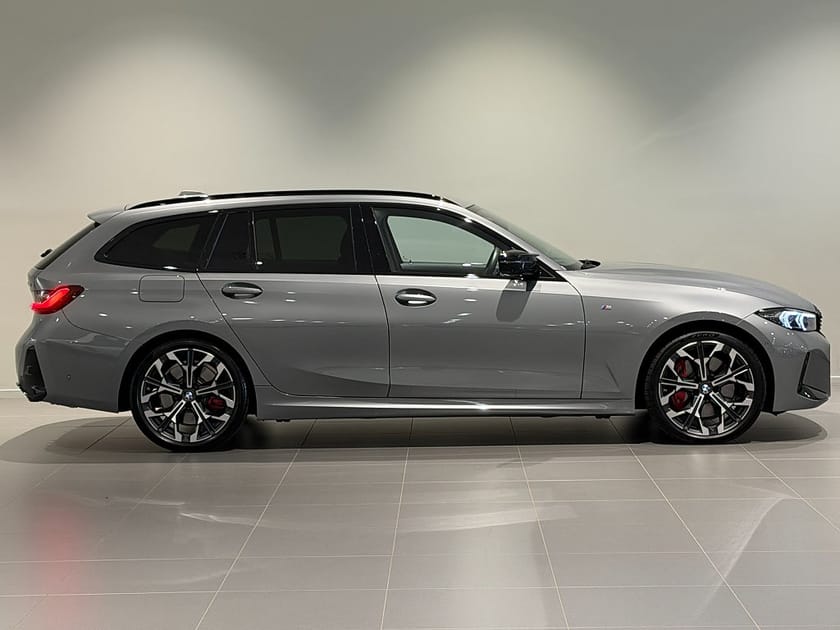Bild 3 av BMW M340i xDrive Touring M Sport Pro Drag HUD H/K Innovation