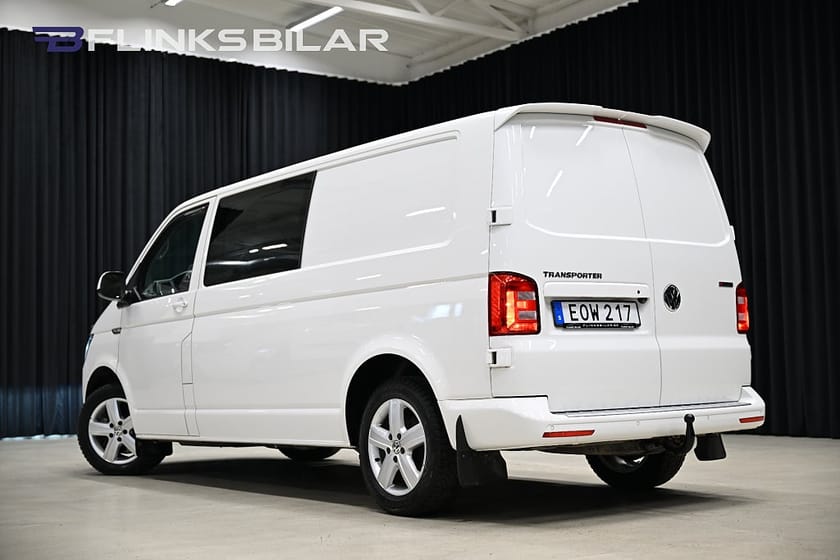 Bild 4 av Volkswagen Transporter TwinCab 4Motion DSG 204HK Dubbelhytt|Nedlackad|LED|Taklucka