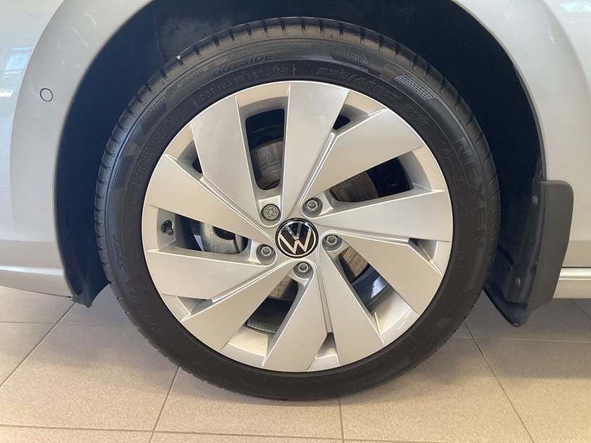 Bild 5 av Volkswagen Golf TSI 150HK Life Backkamera